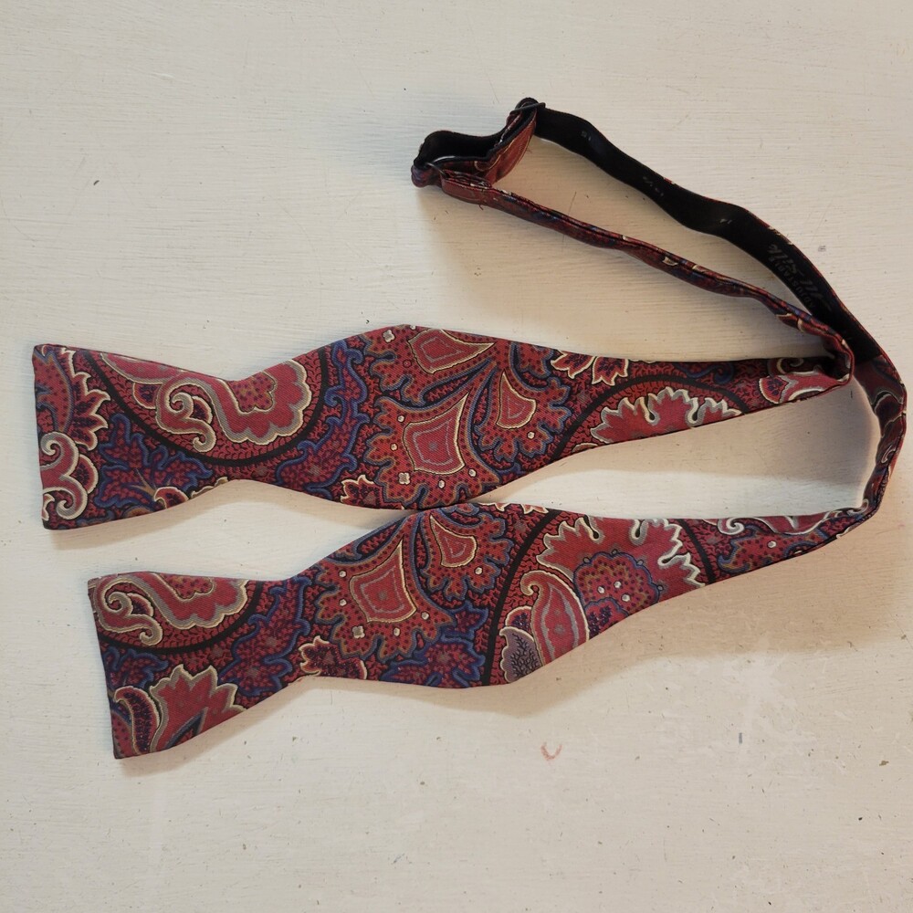 Vintage Silk Paisley Adjustable Bow Tie True VTG One Size Fits all 60s 70s
